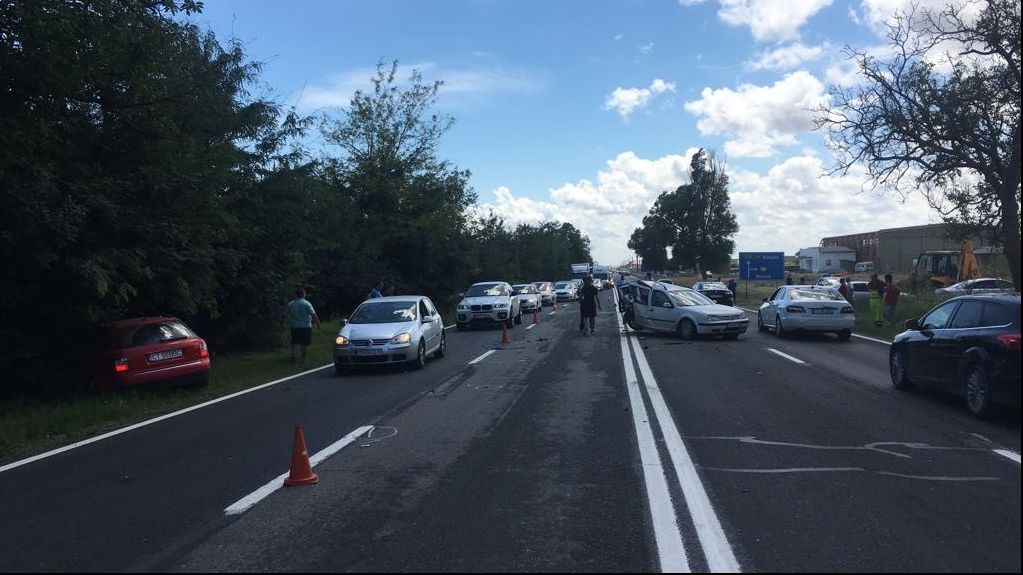 Grav accident de circulație la intrarea din 23 August