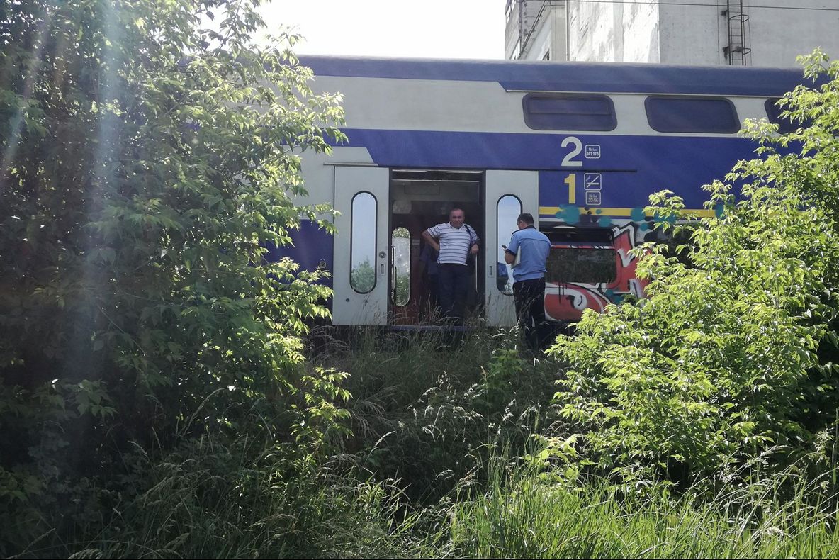 ŞOCANT. Un bărbat a fost decapitat de tren