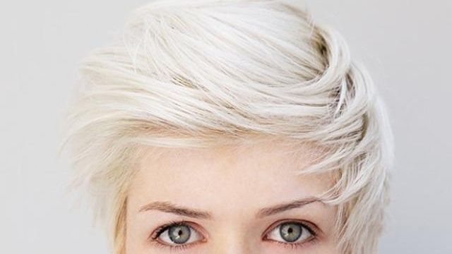 Ţi-a albit părul prematur? Ce boli grave poate ascunde acest lucru