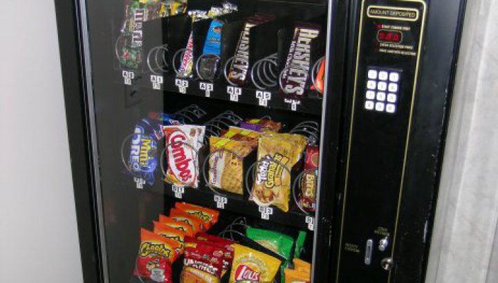 Ce să alegi de la automatul cu mâncare ca să nu te îngrași