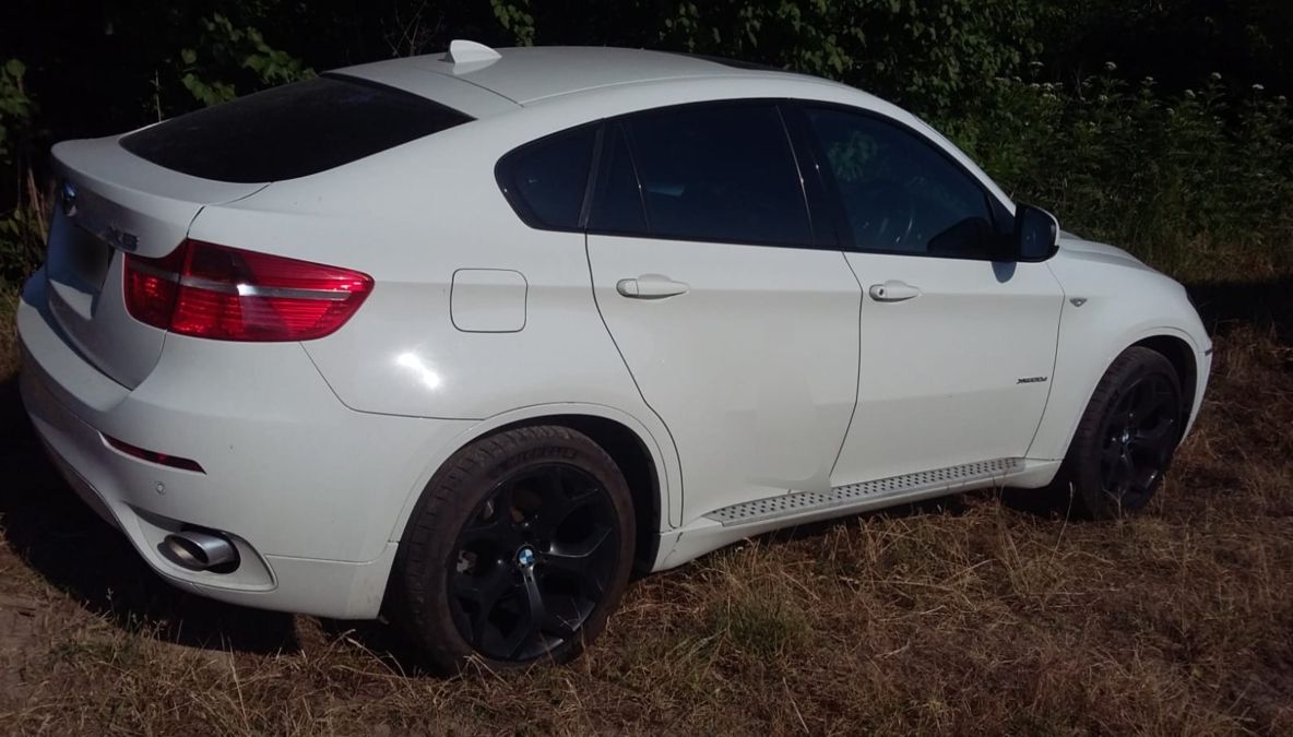 Maşină de lux furată din Marea Britanie, găsită la Constanţa. Cine o conducea