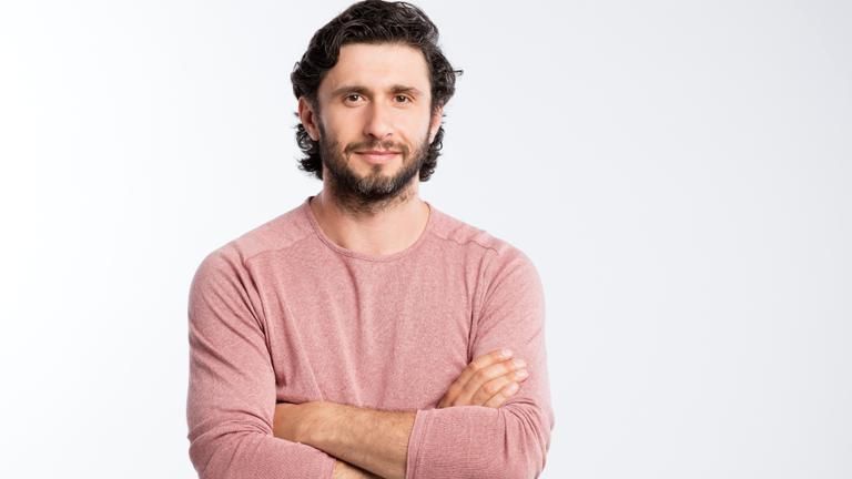 Dragoş Bucur, pe Facebook: Cred că ar fi bine pentru toţi să ieşim în stradă