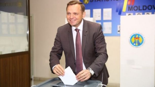Primar pro-european la Chişinău. Andrei Năstase l-a devansat pe candidatul socialist