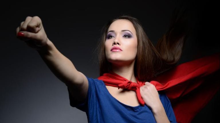 Cum sunt femeile care sucesc minţile bărbaţilor fără efort. Tu te numeri printre ele?