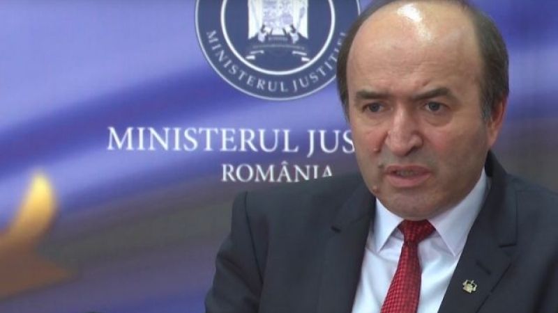 Tudorel Toader nu ştie nimic despre OUG pe Coduri: De 4-5 zile, eu nu am fost în București