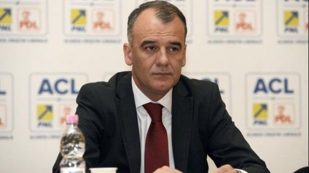 PSD-ALDE întărește rândurile. Un senator PNL a anunțat că demisionează din partid și trece la ALDE 