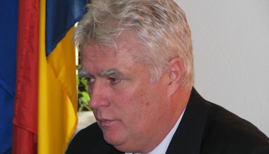 Un fost prefect de Sibiu a murit într-un accident de maşină în Vâlcea