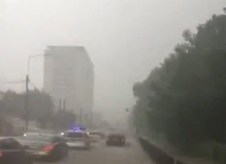 Prognoză meteo specială pentru CEX PSD: vijelie, grindină şi ploi torenţiale