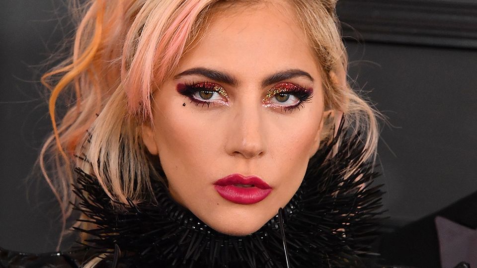Lady Gaga, de nerecunoscut. Cum arată controversata artistă 