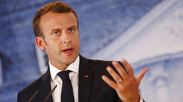 Macron vrea să reintroducă serviciul naţional pentru adolescenţi