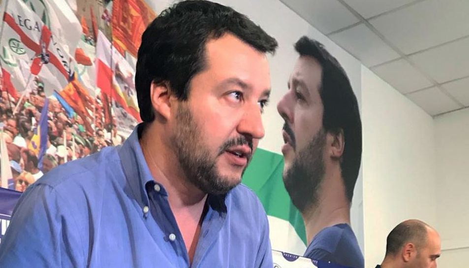 Noua stea a extremei-drepte din UE, atac frontal la Angela Merkel pe tema migrației