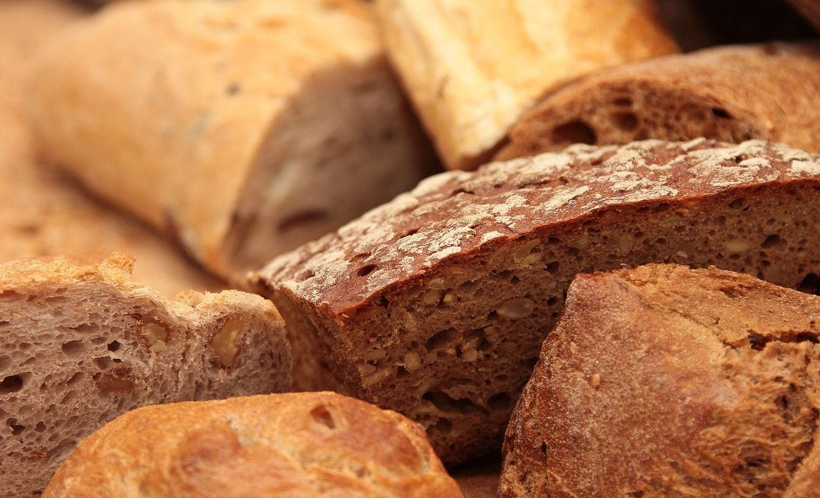 Cu ce ar trebui să mănânci pâinea pentru a slăbi