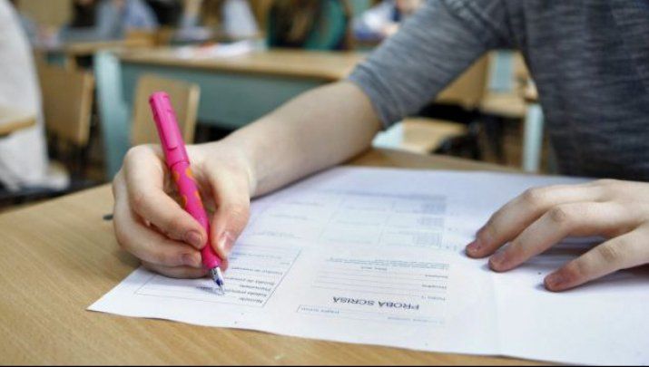 PERLE BAC ROMÂNĂ 2018. Cele mai amuzante perle de la BACALAUREAT 2018