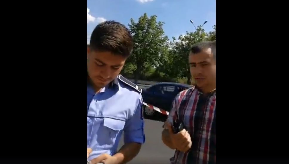 Incredibil! Ce-au făcut polițiștii îmbrăcați civil pe stradă