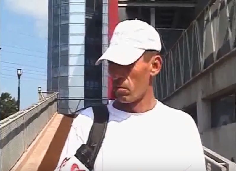 Oamenii din Iaşi nu ştiu de ce merg la mitingul PSD: "Ne dă apă minerală, mâncare..."