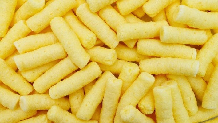 Ingredientul din PUFULEȚI despre care nimeni nu vorbeşte şi e toxic. Mai mănânci?