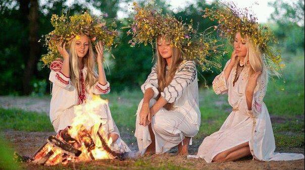 Sânzienele 2018. Ce trebuie să faci pentru a afla cu cine te căsătorești 