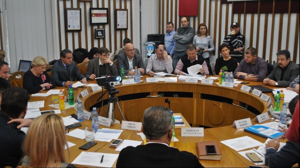 USR Satu Mare cere în instanță anularea hotărârii de majorare cu 20% a taxelor și impozitelor
