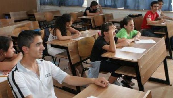 Subiecte Evaluare Nationala 2018 Română EDU.ro. Iată subiectele!