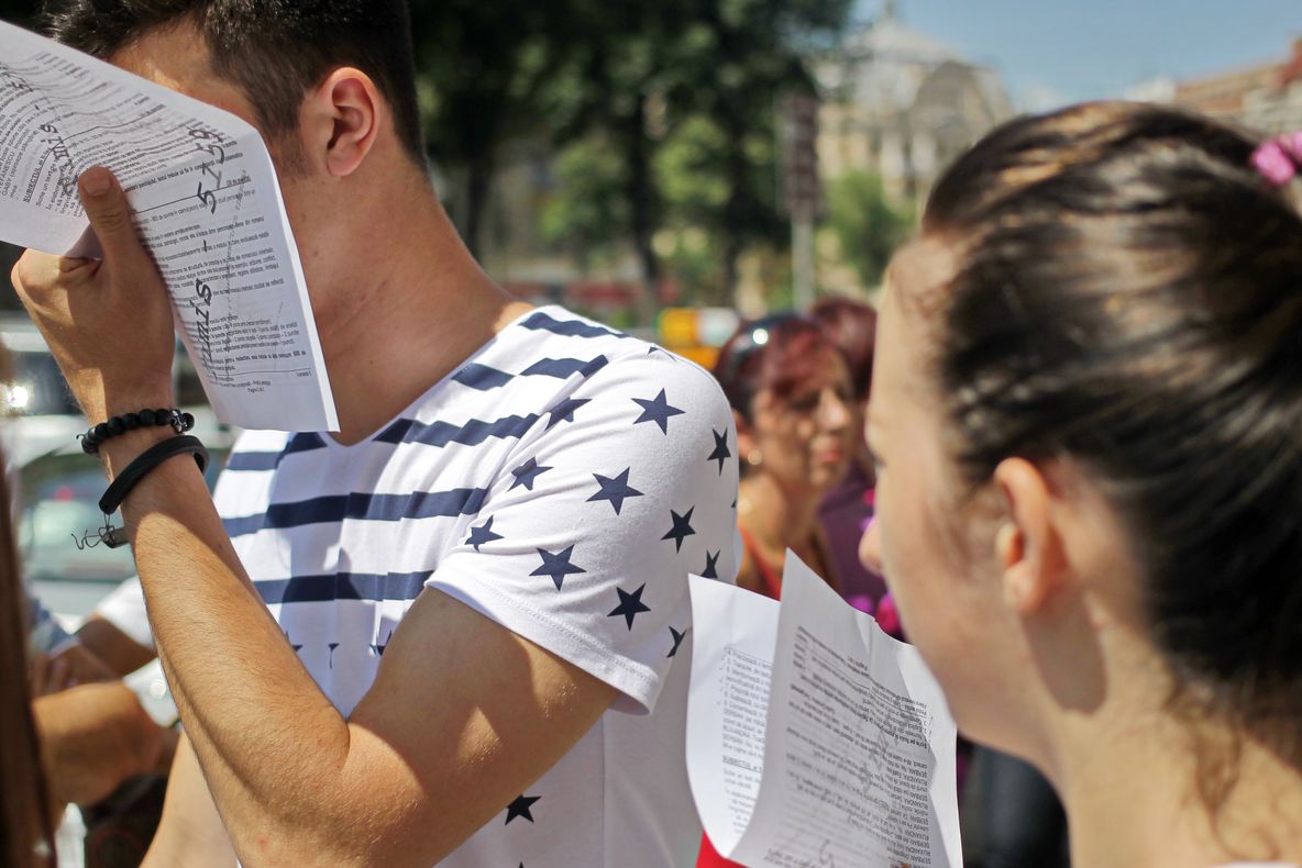 Cel mai amuzant banc cu elevii care susţin examenul la Matematică la BAC 2018