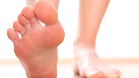 Metodele simple care te vor ajuta să elimini toxinele prin tălpi