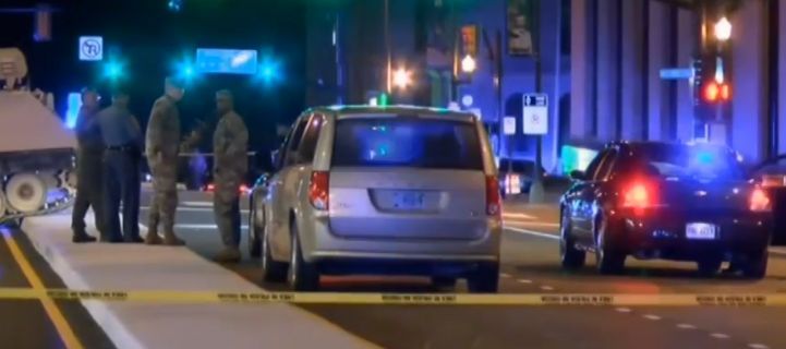 A furat un tanc și a plecat la plimbare prin oraș. Imagini care te îngrozesc 