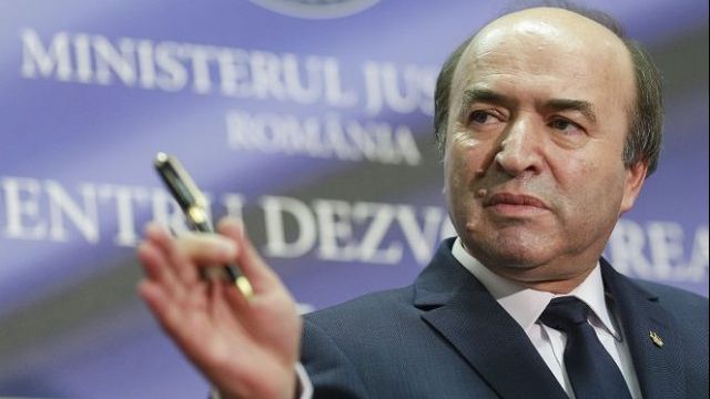 Ce spune Tudorel Toader despre participarea la mitingul PSD