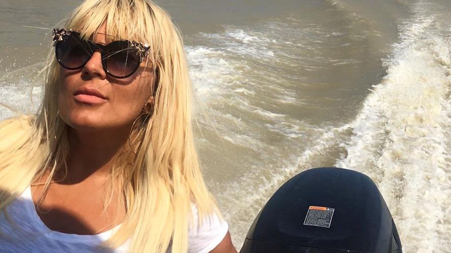 Cum a reacționat Udrea când a fost săltată de pe stradă - Video