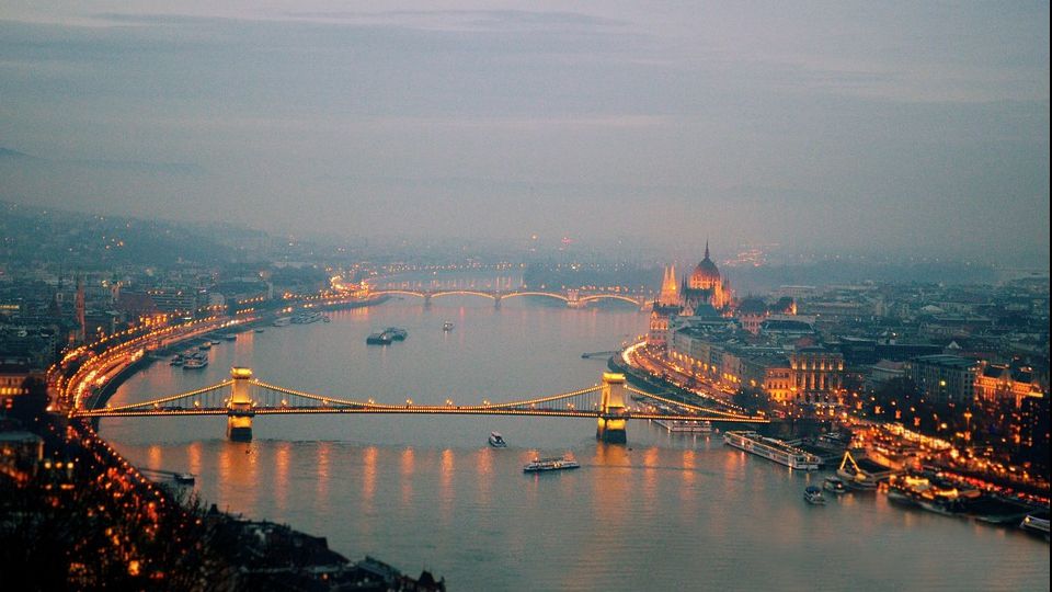 Universitatea lui Soroș anunță că dorește să rămână în Ungaria