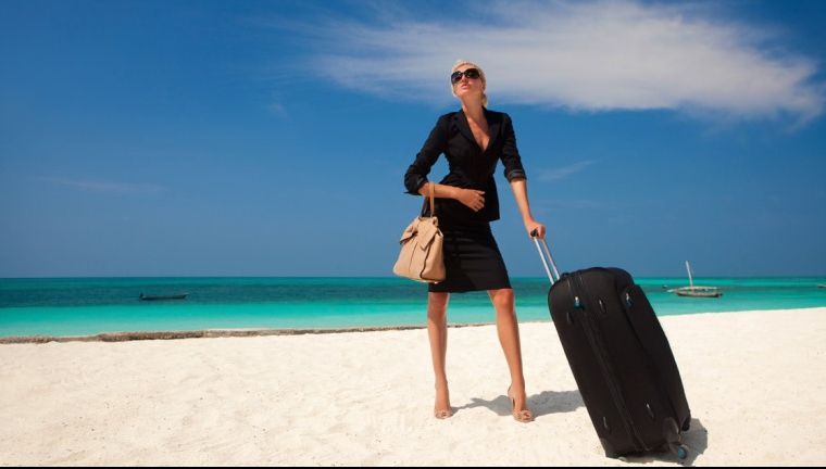 VACANŢA. Ce nu trebuie să lipsească din bagajul tău