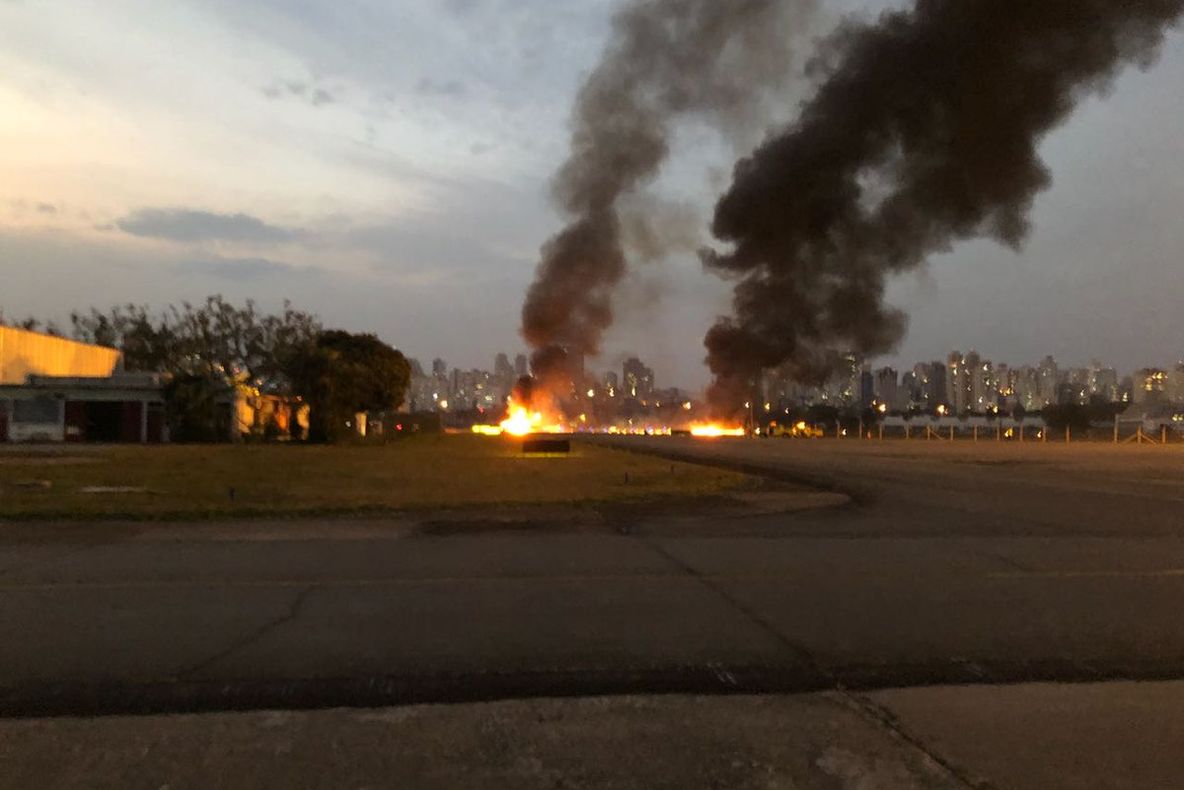 Incident aviatic. Un mecanic a furat un avion de pasageri și s-a prăbușit 