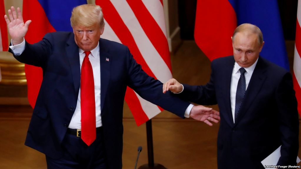 Trump, desființat în SUA după summitul cu Putin: ”Trădător!”. ”S-a înjosit în fața unui tiran”