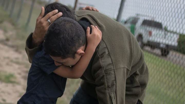 Drama copiilor separaţi de părinţi la intrarea în SUA continuă: "Nu mai ştiu nimic de fiul meu"