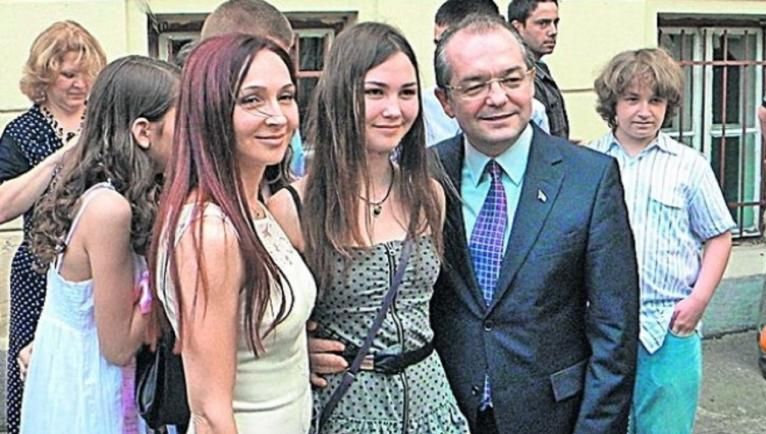 Fiica lui Emil Boc va fi studentă la Facultatea de Medicina Dentară. Ce notă a obţinut Patricia