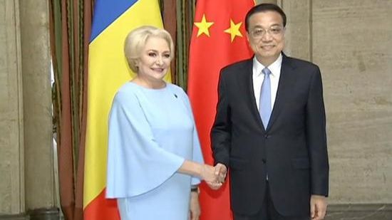 Dăncilă a găsit soluţia pentru a scăpa de gafe: Imagini încărcate pe site-ul Guvernului, fără sunet