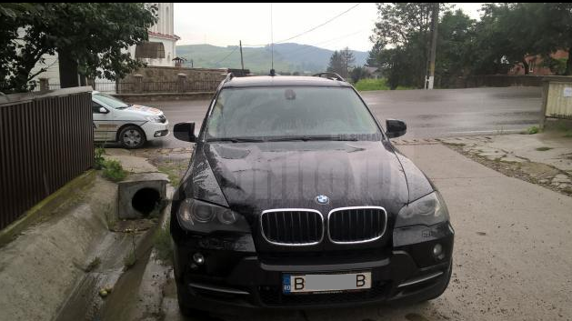 Fetiță de 13 ani în comă, lovită cu maşina de un şef de la Direcţia Silvică Suceava