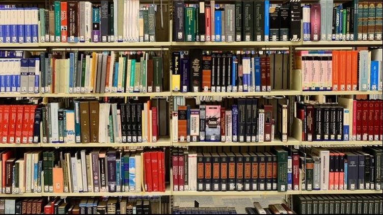 Admitere SNSPA 2018. Tot ce trebuie să știi despre înscrieri și examenul de admitere la SNSPA