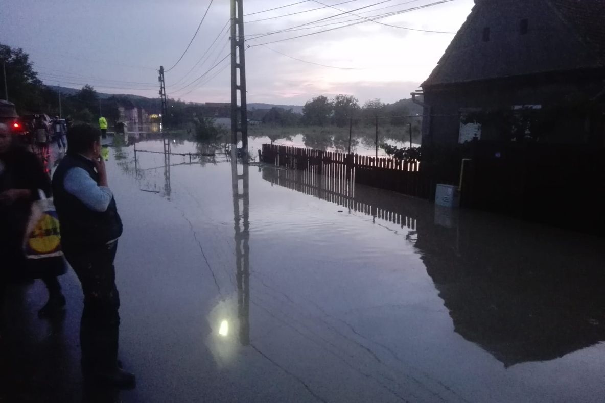 Sibiu: 50 de locuințe evacuate în Boian, în urma inundațiilor