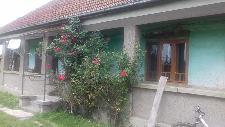 POVESTE IMPRESIONANTĂ: O casă a fost oferită gratuit unei familii cu doi copii mici