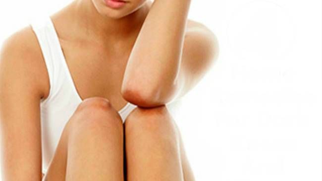 Cum să scapi de pielea moartă de pe coate și genunchi: 10 remedii naturale, la îndemâna oricui