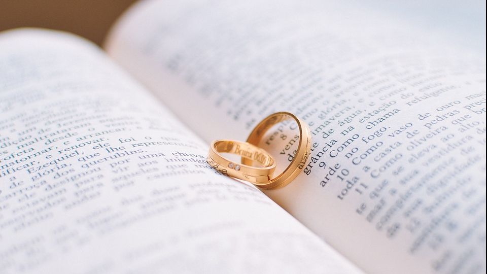 CCR, decizie în premieră privind căsătoriile între persoane de același sex