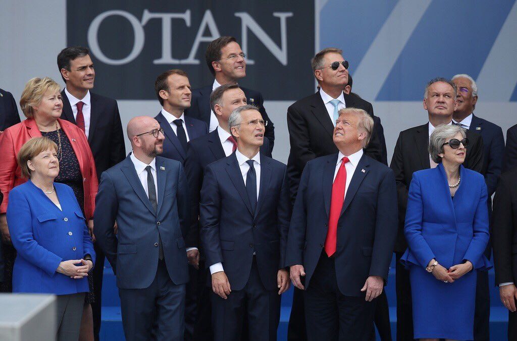 Tensiunile au explodat la summitul NATO. Trump ar fi amenințat cu retragerea din Alianță 