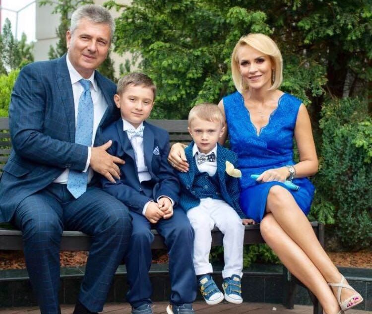 Astăzi este ziua de naştere a Gabrielei Firea. Urarea lui Pandele: "Degeaba unii îţi vor răul.."