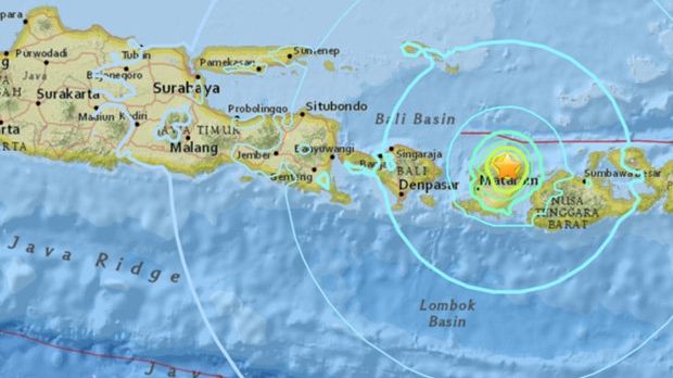 Cutremur puternic de 6,4 grade în Indonezia. Cel puţin 10 oameni au murit