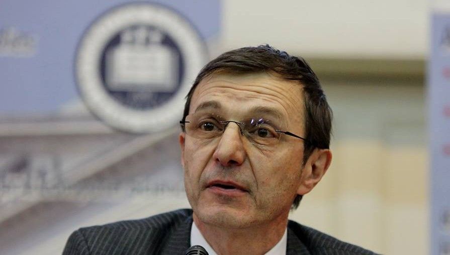 Ce spune preşedintele Academiei Române despre educaţia sexuală în şcolile din România