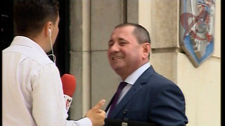 Șeful Poliției române se încurcă în explicații privind reținerea plăcuțelor anti-PSD