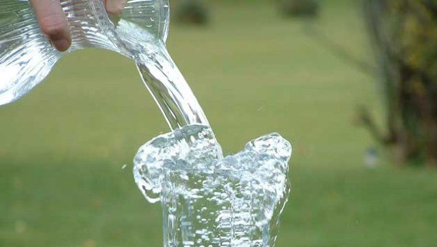 ATENŢIE de unde beţi apă! Un bărbat a ajuns în stare gravă la spital, intoxicat cu nitriţi 