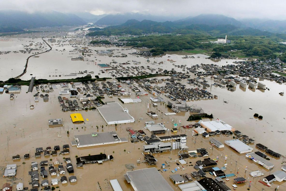 Dezastru în Japonia: 179 de morţi în urma intemperiilor