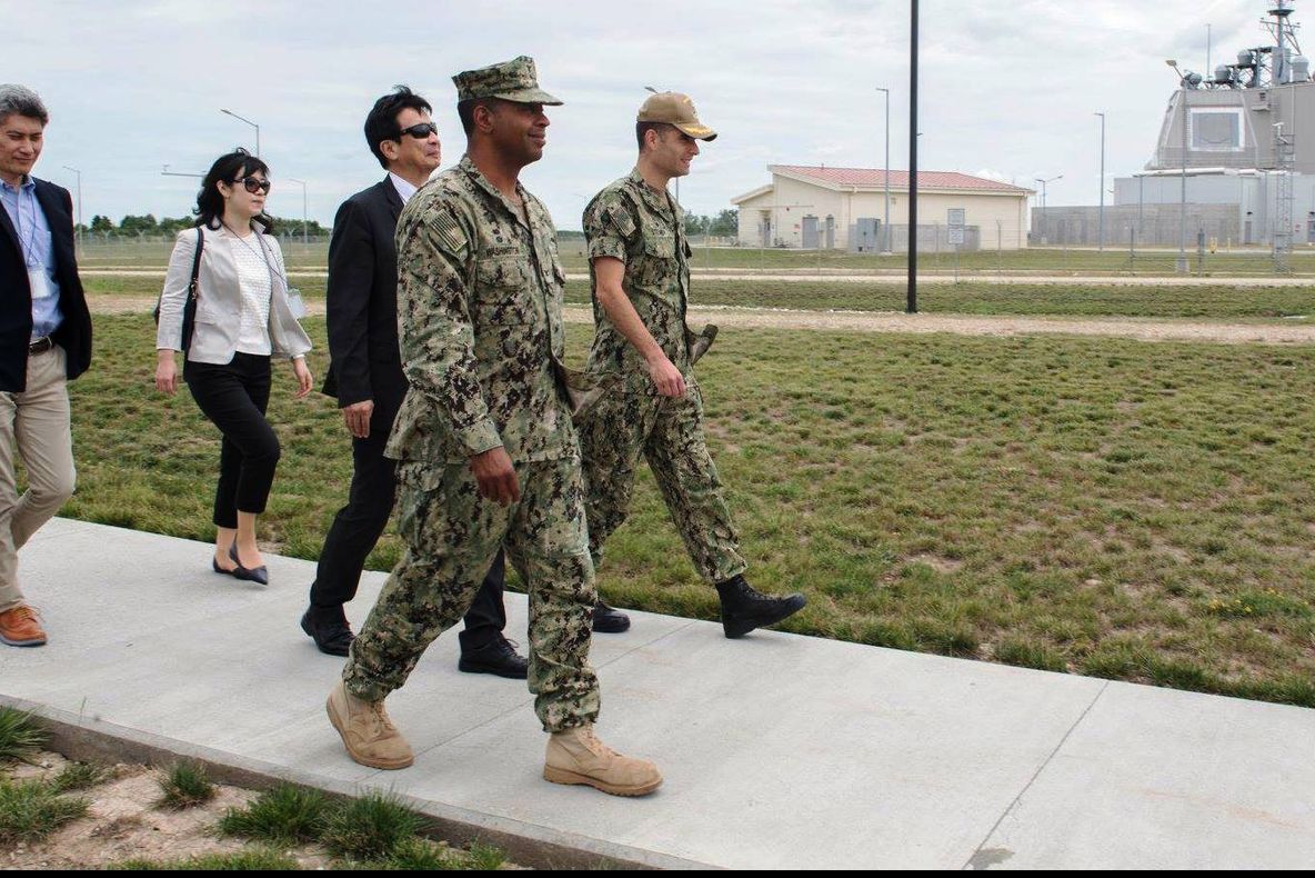 Japonezii au venit să vadă Scutul antirachetă de la Deveselu – FOTO