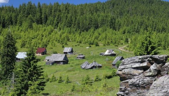 Legea Muntelui a fost promulgată de președinte. Ce presupune și ce investiții se vor face